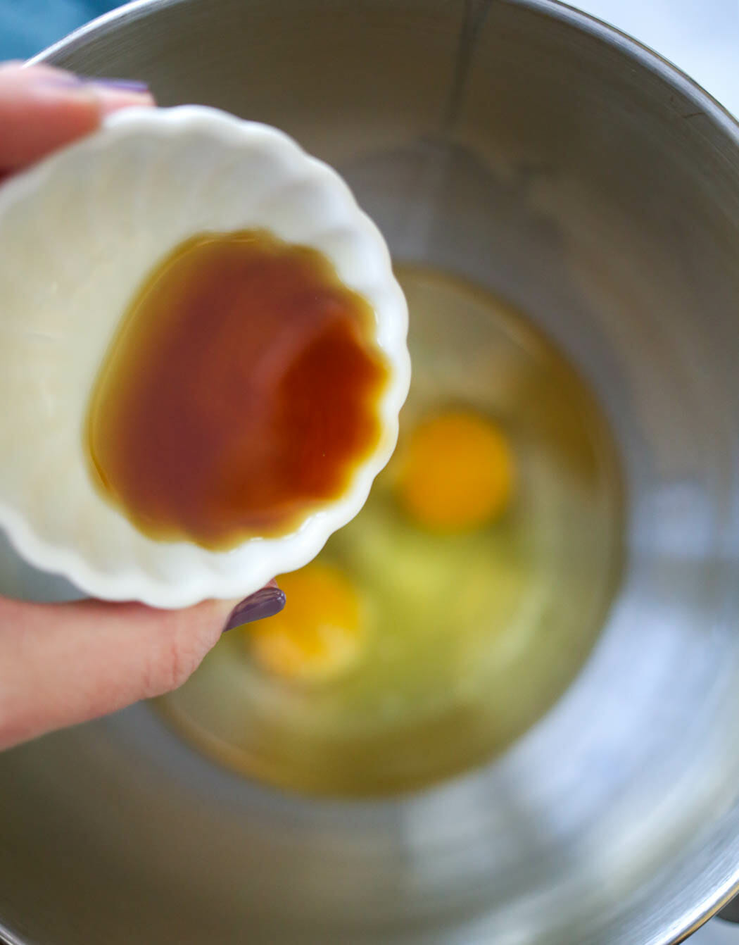 adding flavor extracts to eggs