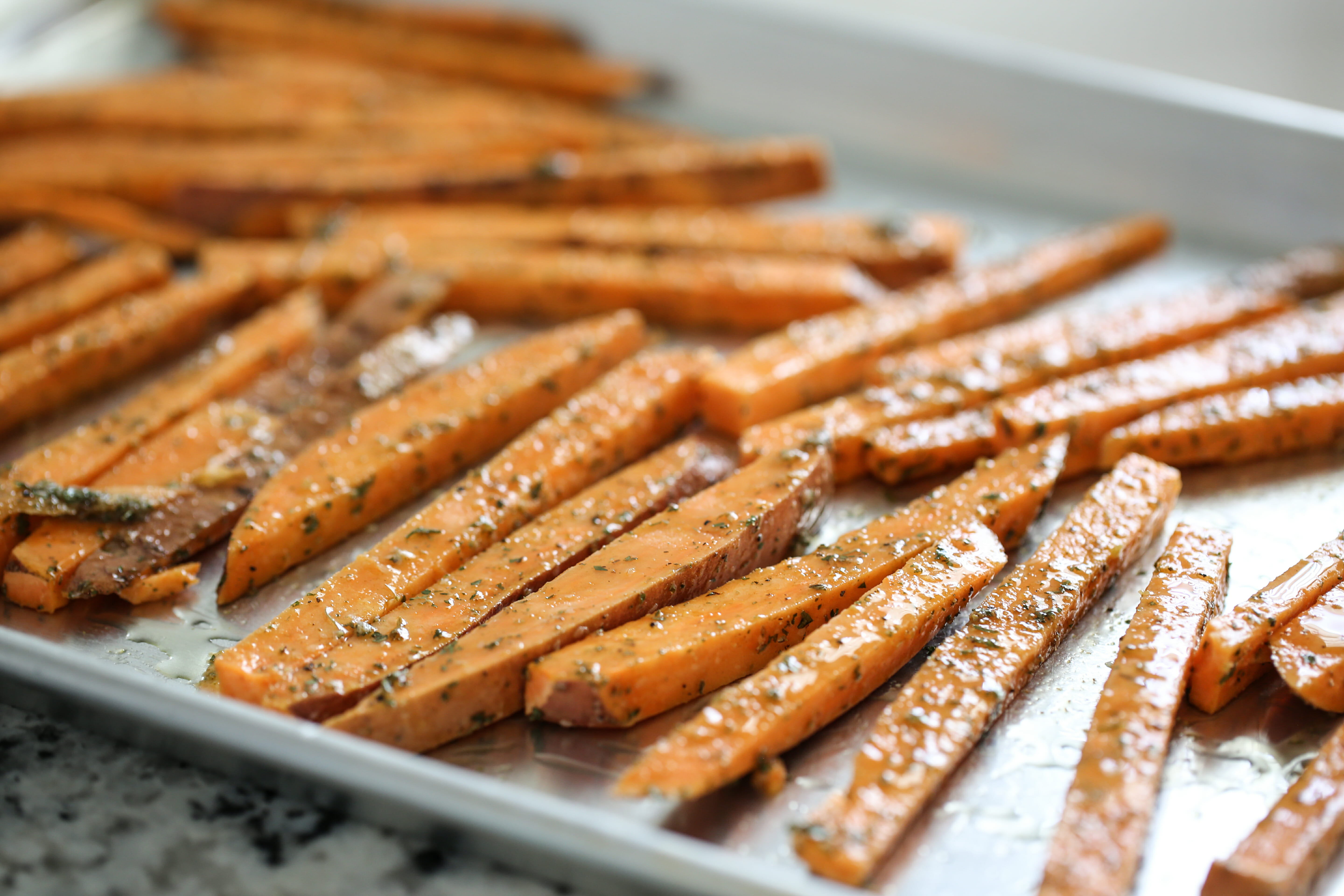 baked sweet potato fries