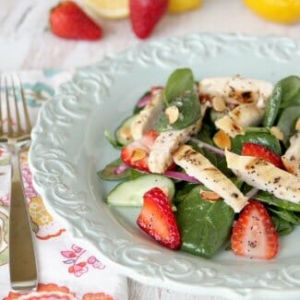 Strawberry Spinach Salad