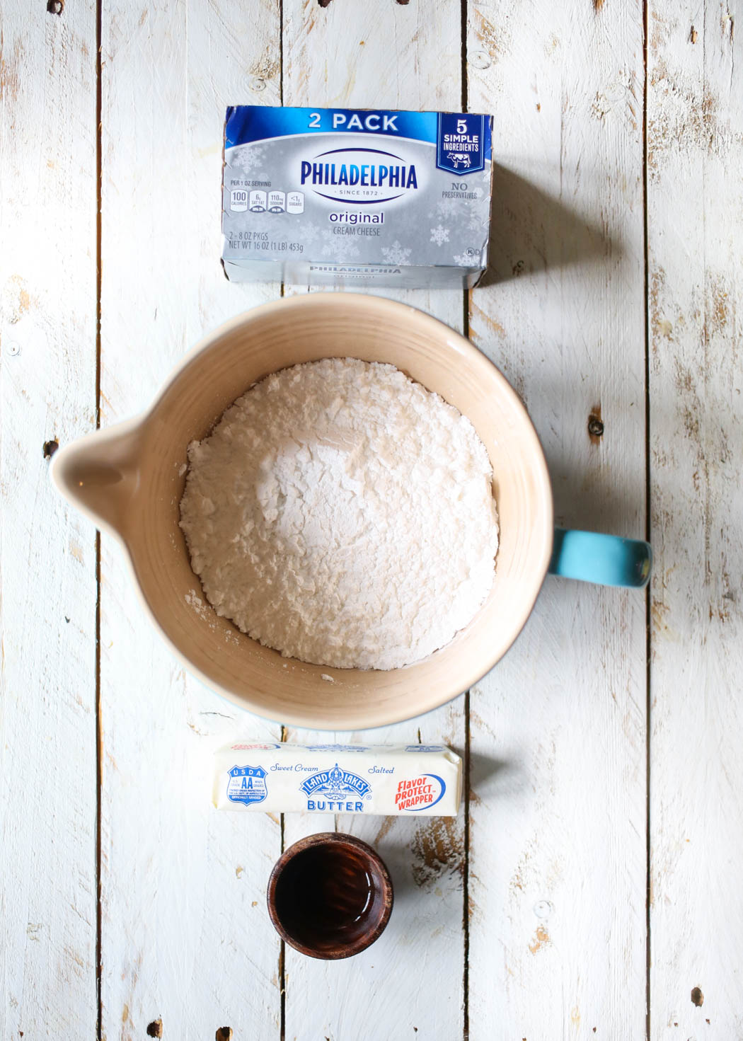 ingredients for the perfect cream cheese frosting