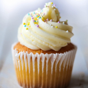 perfect cream cheese frosting from our best bites