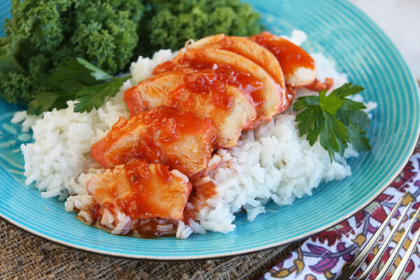 Easy Sweet and Sour Catalina Chicken_served