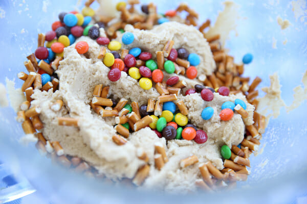 Peanut Butter Pretzel M&M Cookies - Whiskful Cooking