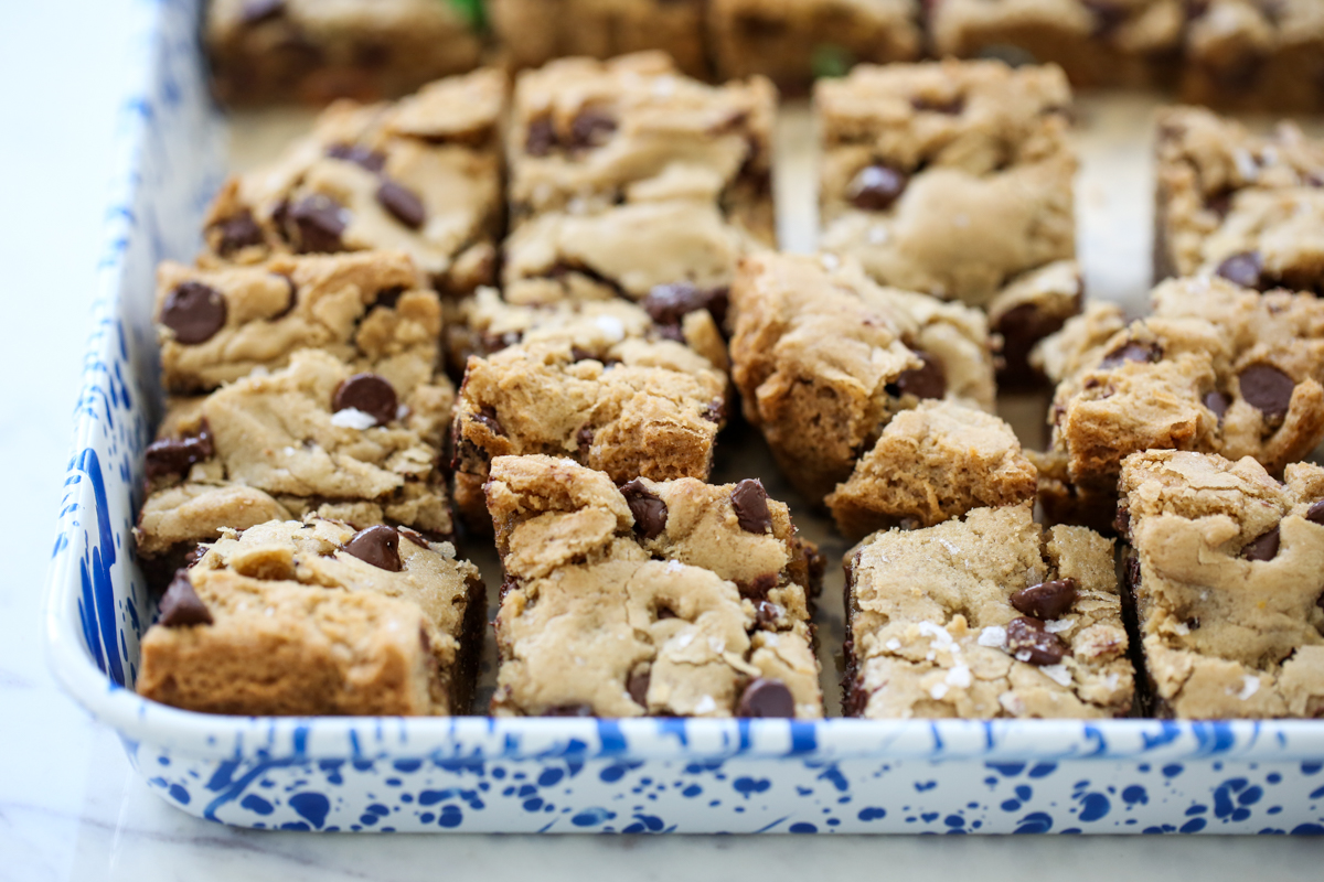 Chewy Chocolate Chip Cookie Bars