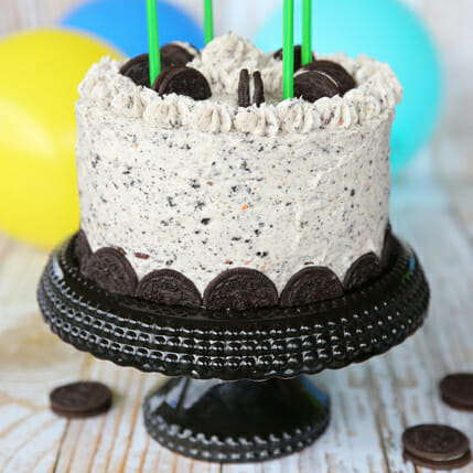 Chocolate Fudge Cookies & Cream Cake