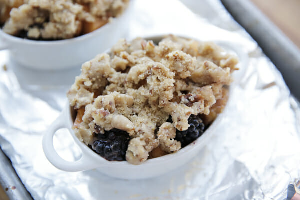 Crisp-Topped berry crisp