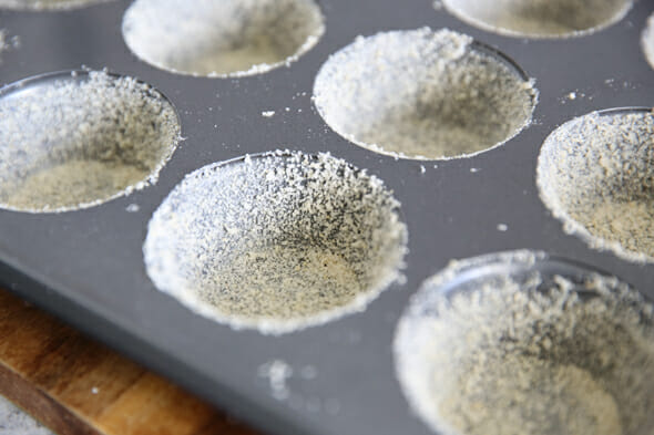 Our Best Bites Breadcrumb lined pan