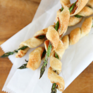 Pastry Wrapped Asparagus with Prosciutto