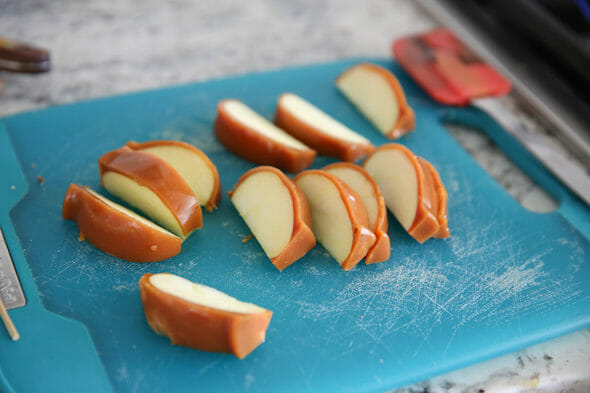 sliced caramel apples