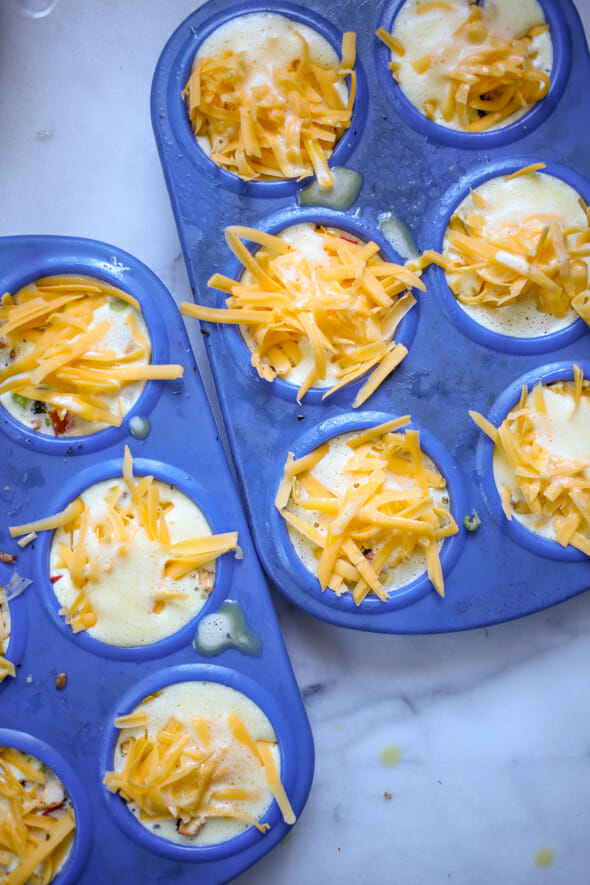 bacon egg and cheese cups preparation 