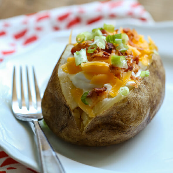 How to Make Crockpot Baked Potatoes