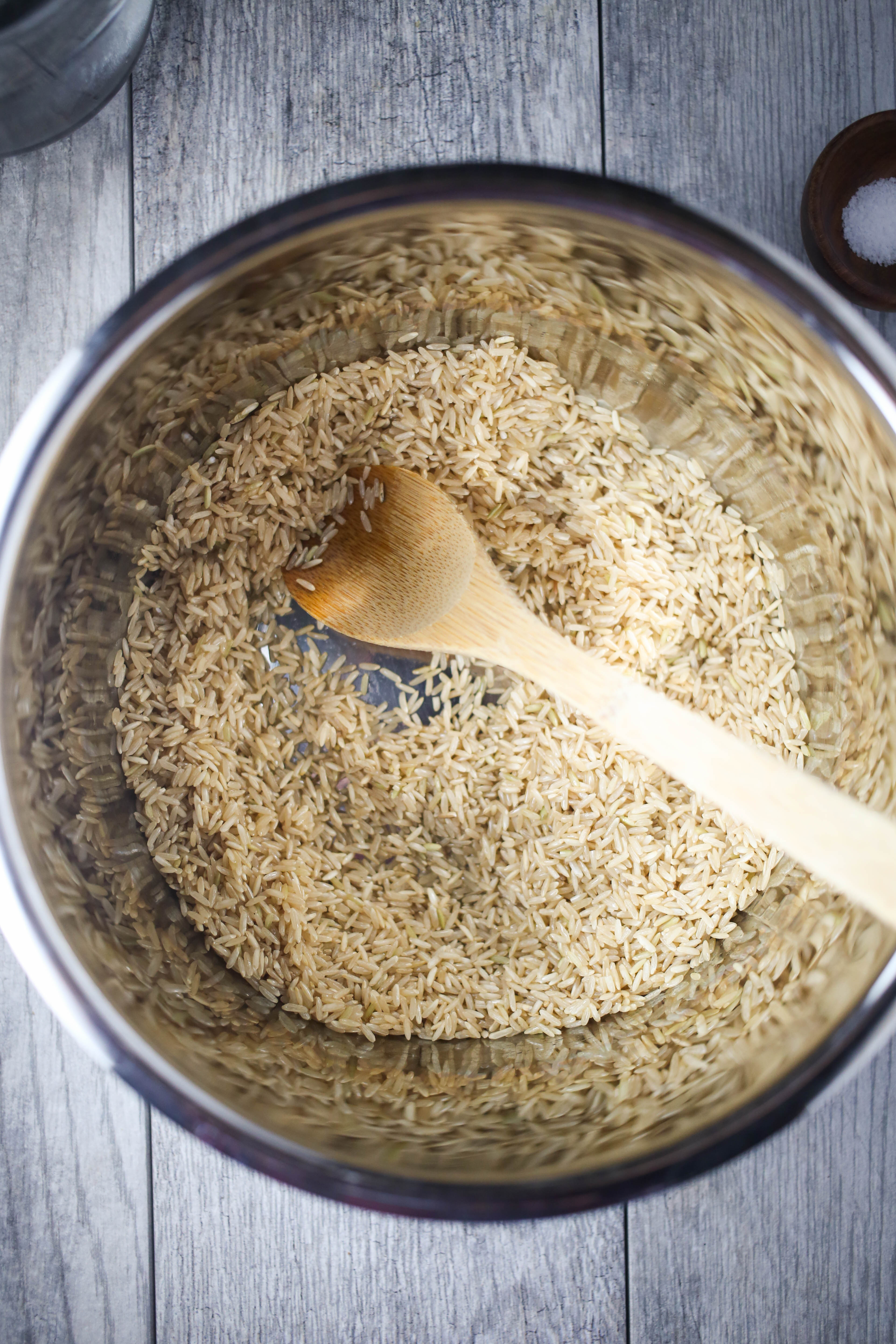 Make brown rice in instant pot or pressure cooker #instantpot #pressurecooker #brownrice