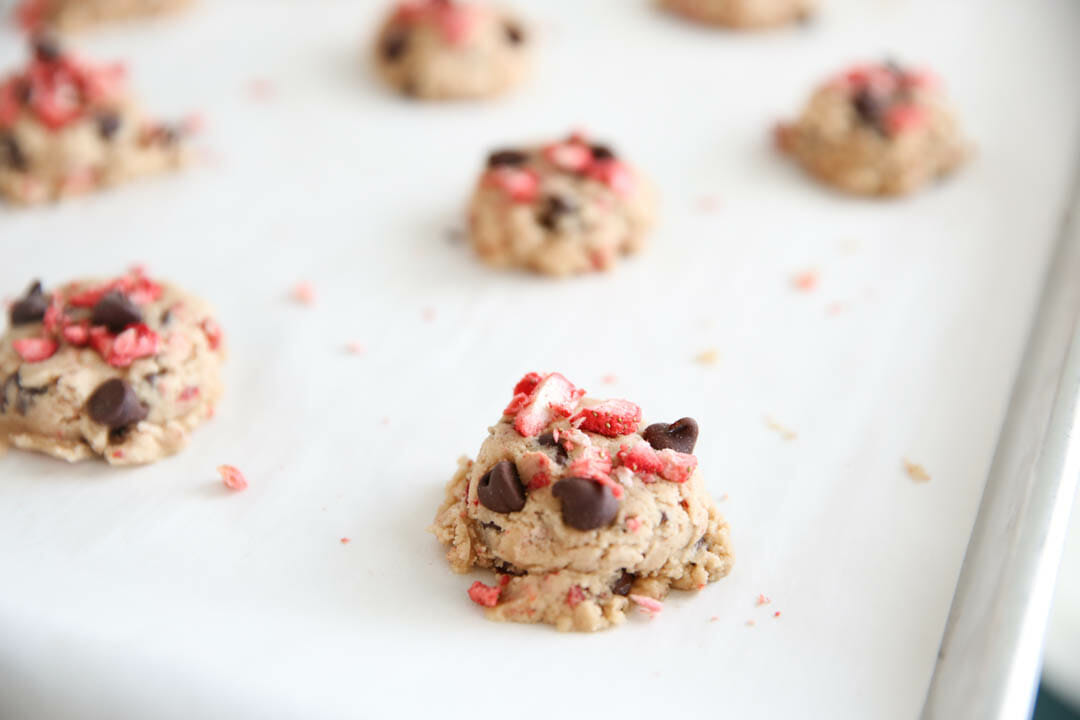 Strawberry Chocolate Chip Cookies