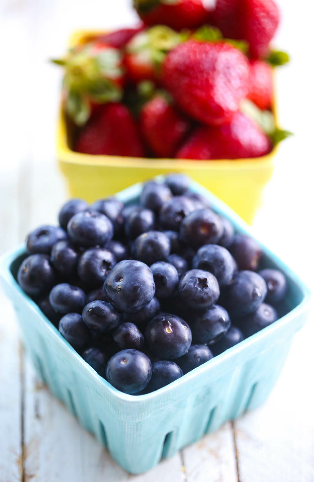 How to Store Strawberries, Blueberries, and Blackberries so They Stay  Fresher Longer