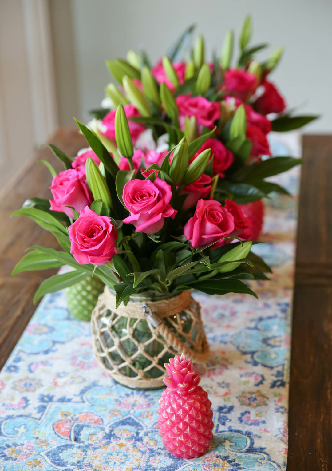 Trendy floral tablescape