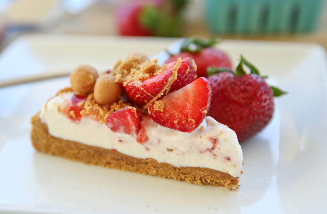 Peanut Butter Strawberry Cookie Pizza