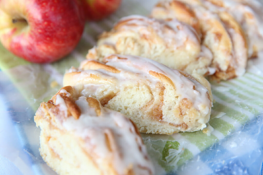 apple cinnamon bread_cut