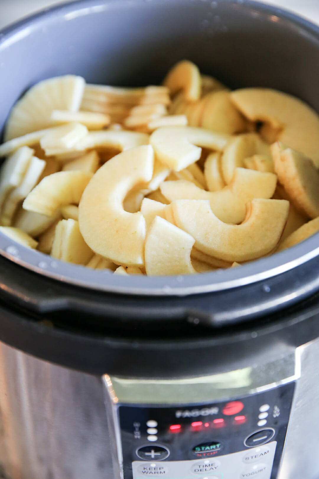 Pressure Cooker Apple Sauce