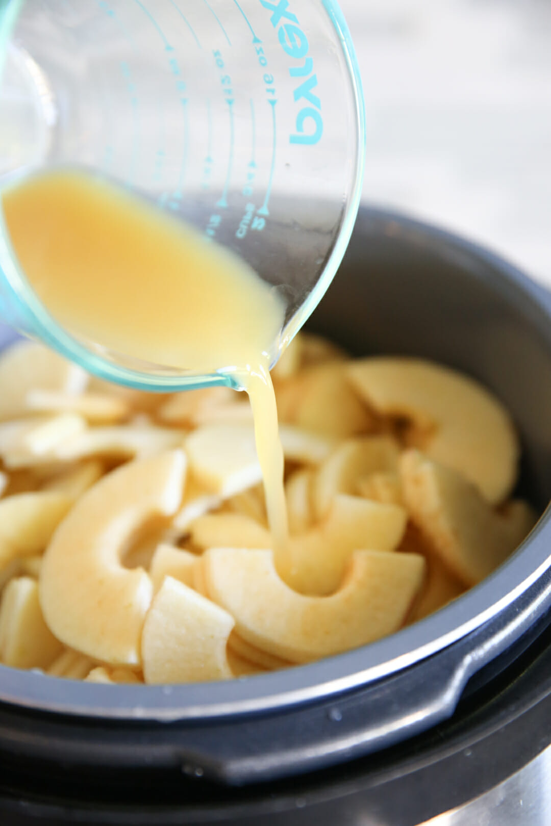 Pressure Cooker Apple Sauce