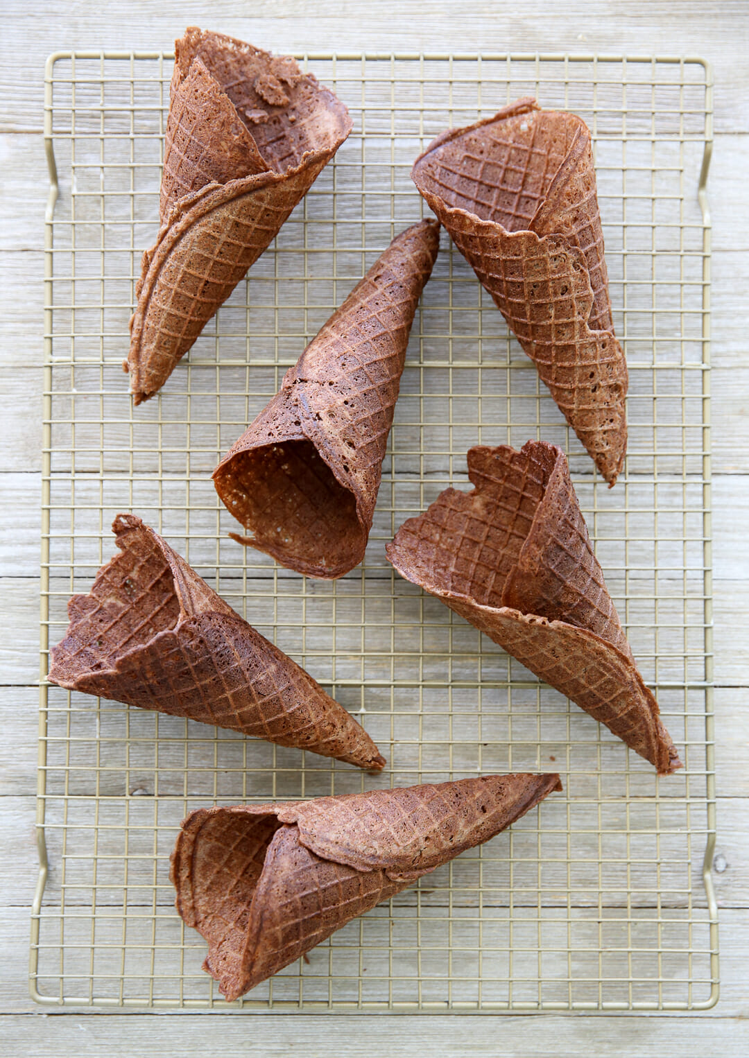 Vanilla Filled Mini Waffle Cones