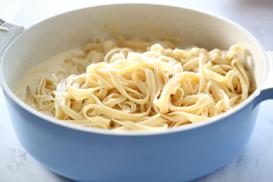 noodles in pot