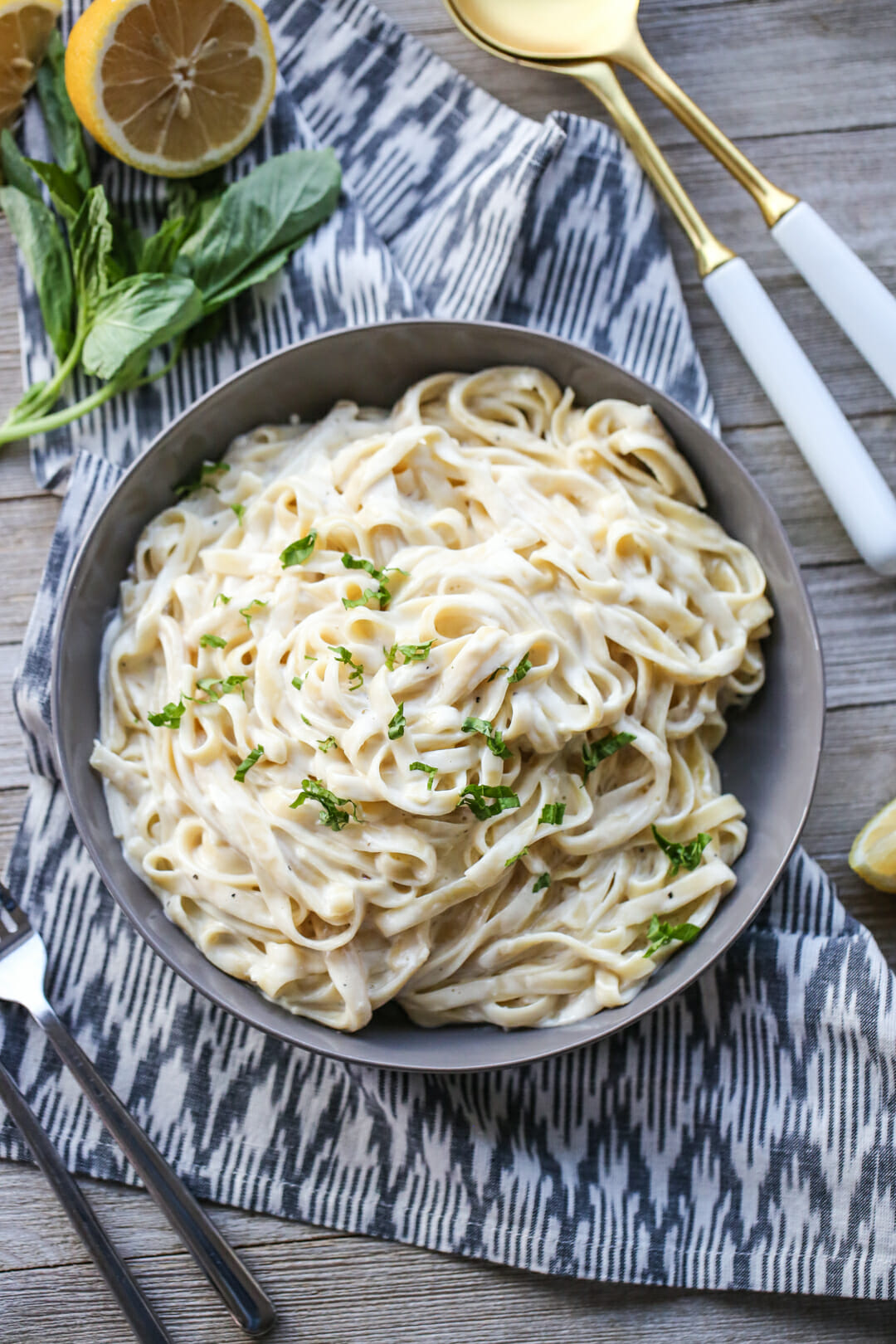 Alfredo sauce on pasta