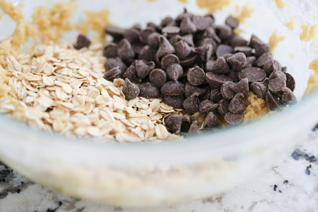 oatmeal and chocolate chips in bowl
