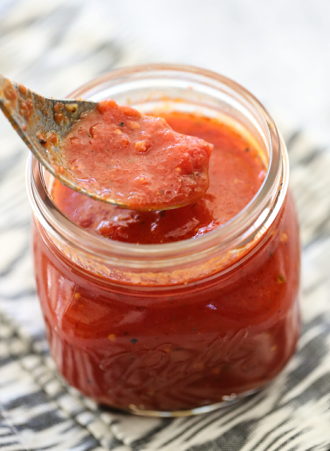 Homemade Pizza Sauce (Rich & Rustic)