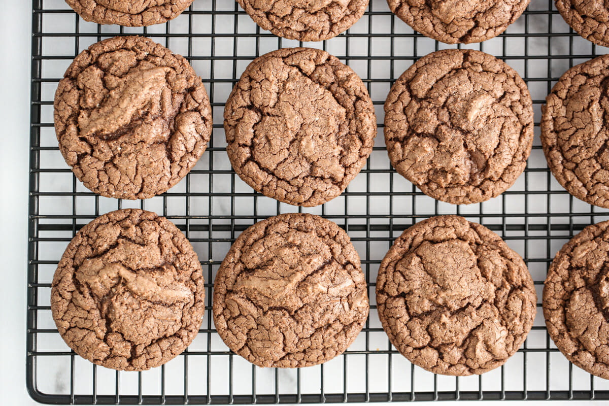 baked cookies on cooling rack