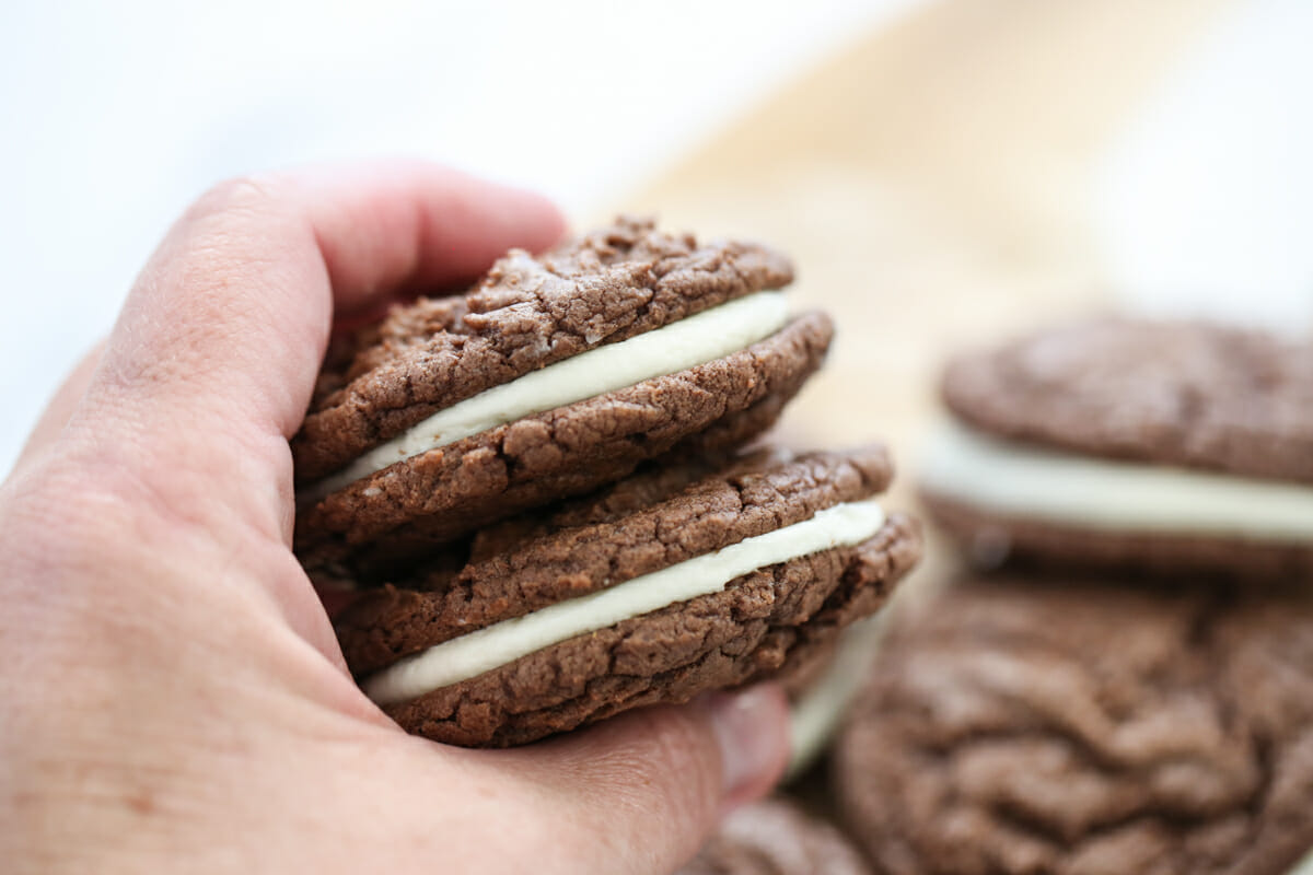 homemade oreo cookies