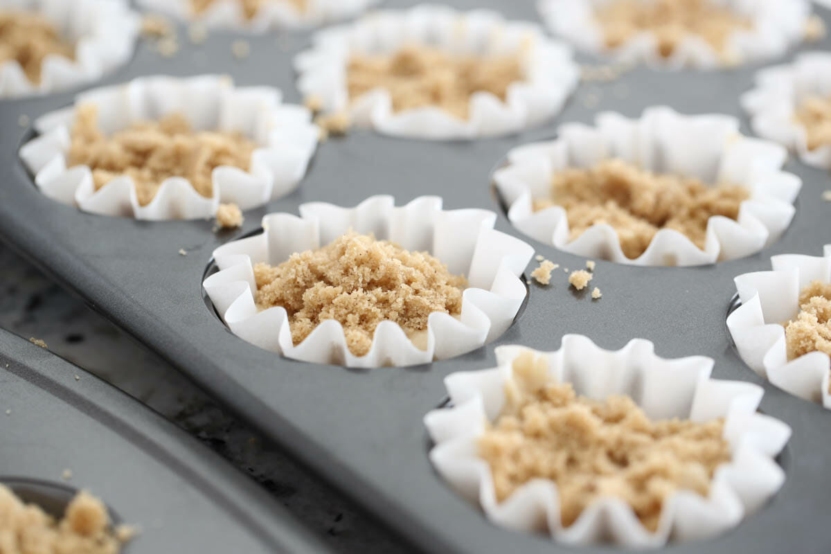 banana muffins before baking