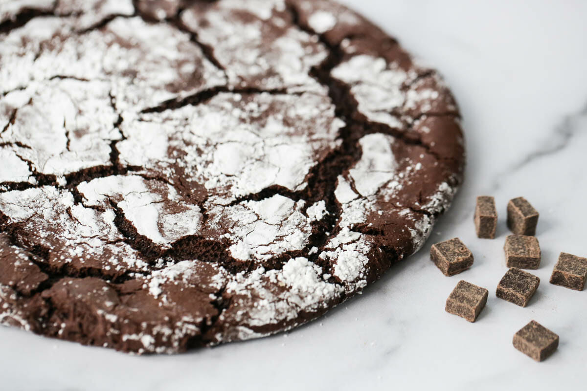 Giant Chocolate Crinkle Cookie