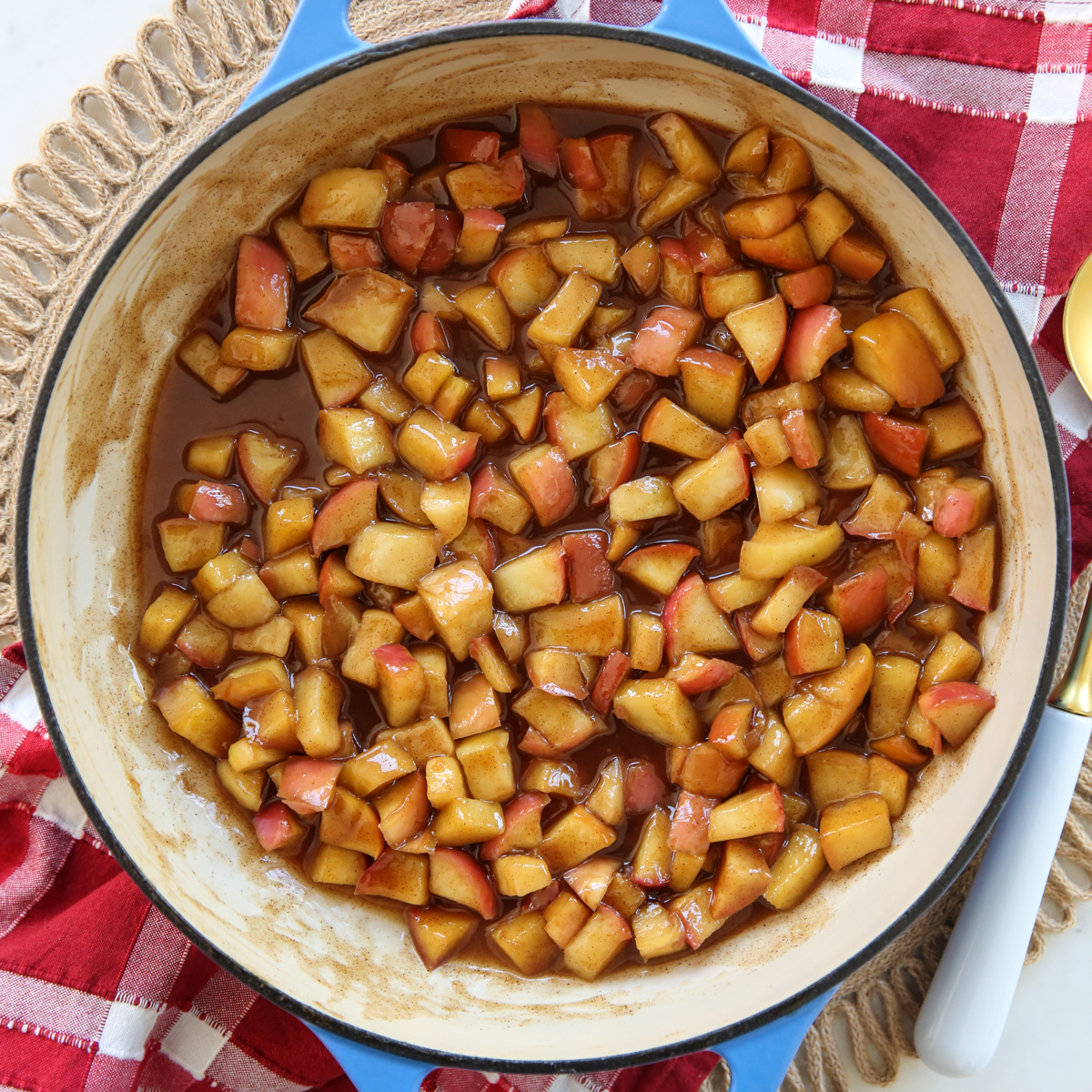 Cinnamon Sugar Apples in pan