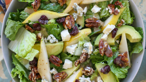 Pear & Blue Cheese Salad with Candied Pecans Pear & Blue Cheese Salad with Candied Pecans