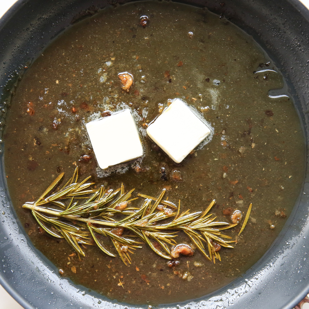 Skillet sauce for baked chicken